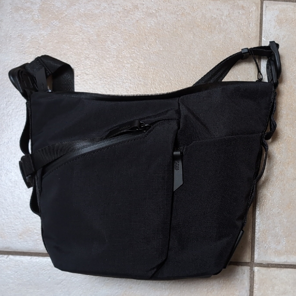 Alpaka Gear Flow Satchel 2L